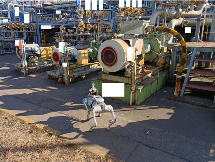 quadruped-robot-collecting-data